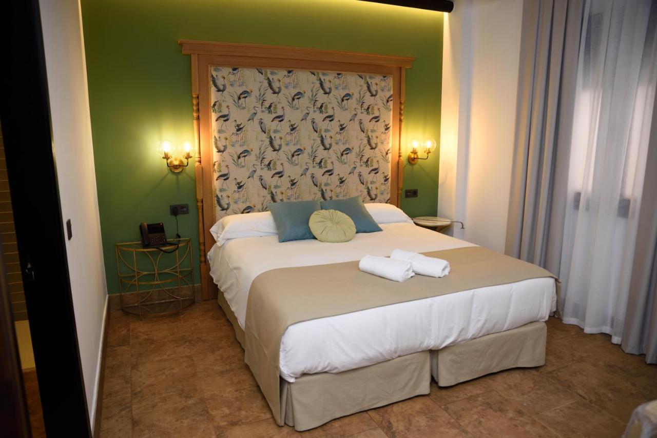 Hostal Rural Santa Habitaciones Aldea DEl Rocío Εξωτερικό φωτογραφία