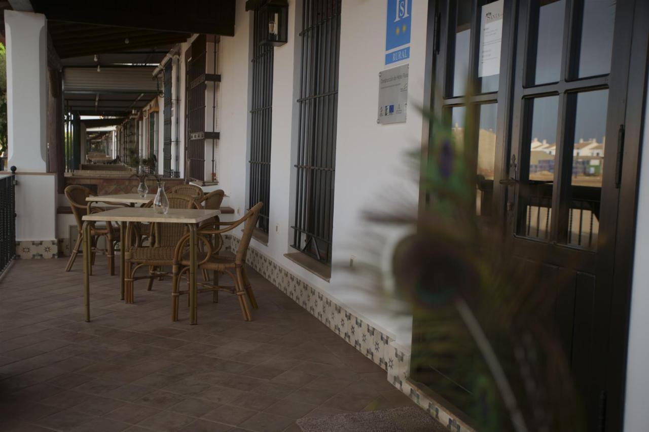 Hostal Rural Santa Habitaciones Aldea DEl Rocío Εξωτερικό φωτογραφία