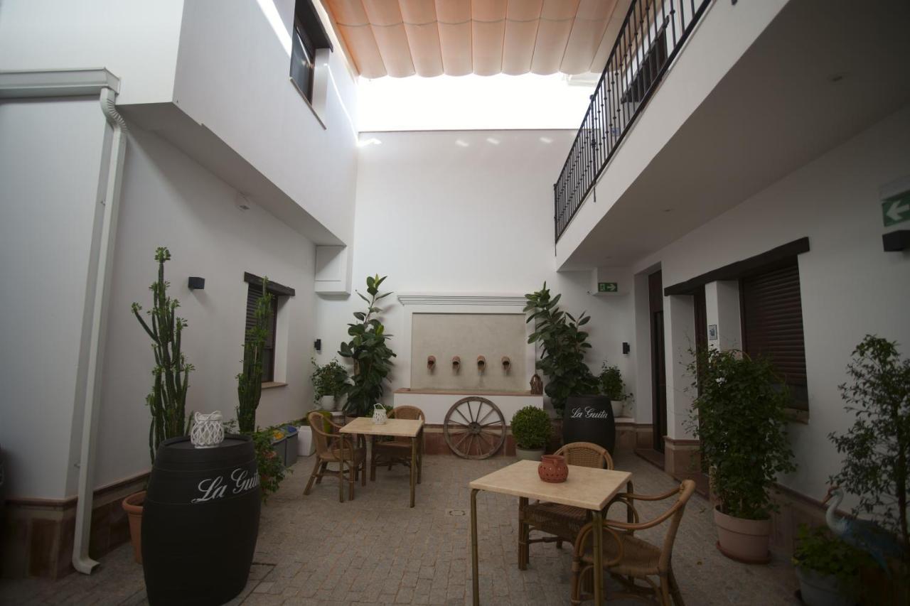 Hostal Rural Santa Habitaciones Aldea DEl Rocío Εξωτερικό φωτογραφία